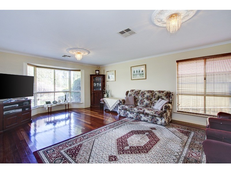 14 Regent Grove, Blakeview SA 5114