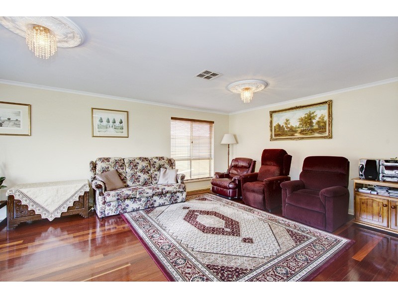 14 Regent Grove, Blakeview SA 5114