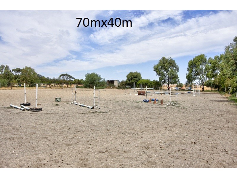 8 Gawler River Road, Lewiston SA 5501