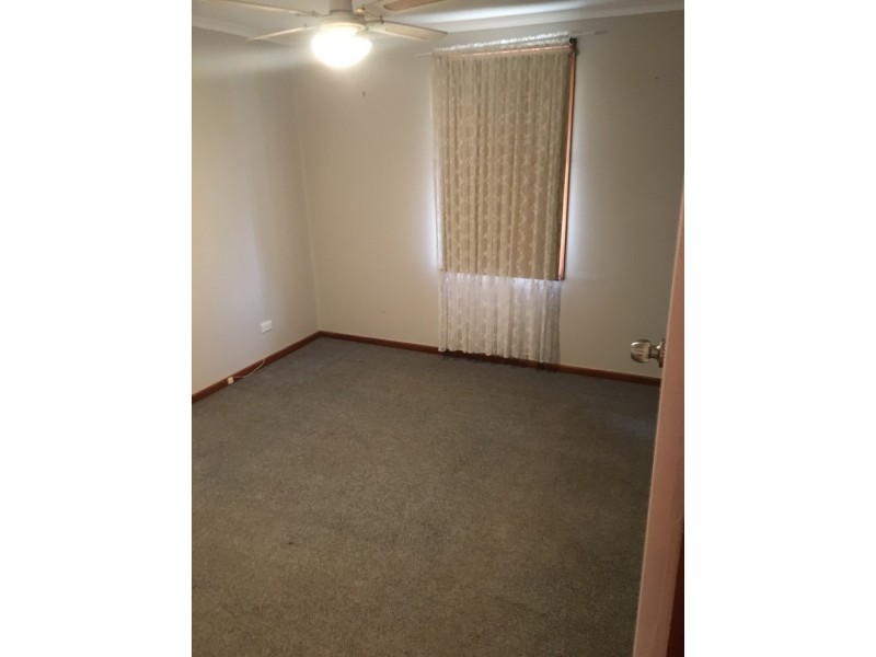 60 Alawoona Rd, Munno Para SA 5115