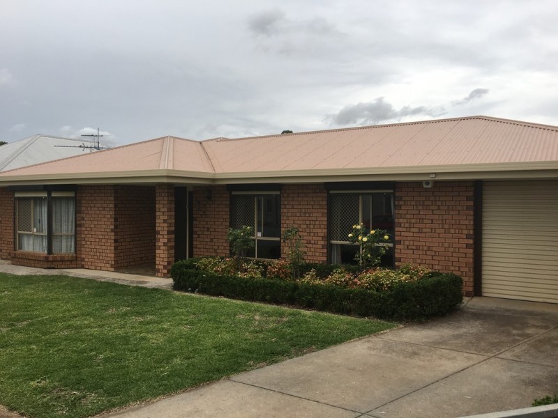 17 Barker street, Willaston SA 5118