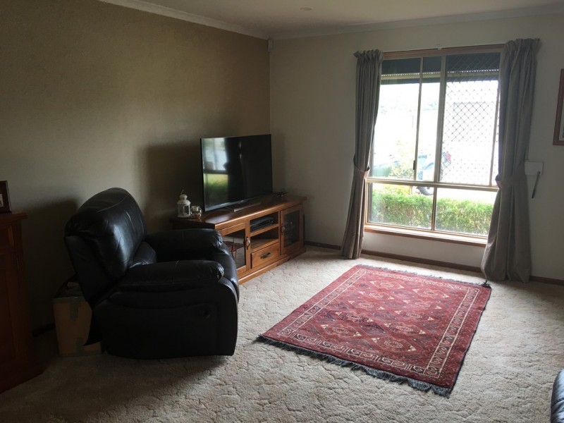 17 Barker street, Willaston SA 5118