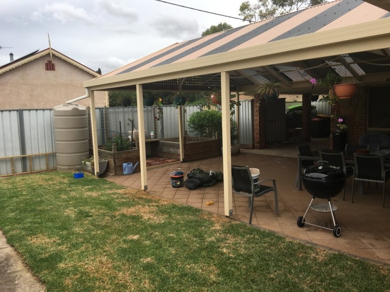 17 Barker street, Willaston SA 5118