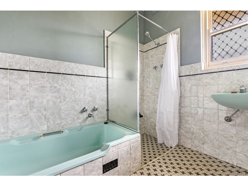 10 Burrows Street, Willaston SA 5118