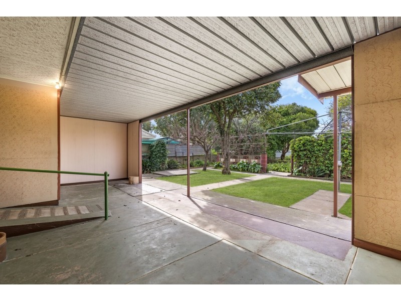 10 Burrows Street, Willaston SA 5118