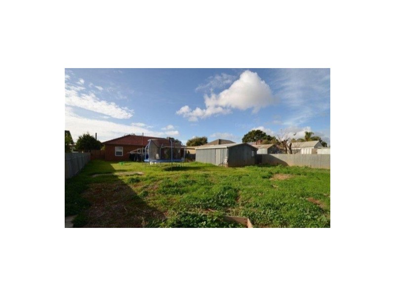 10 HAWK STREET, Elizabeth Park SA 5113