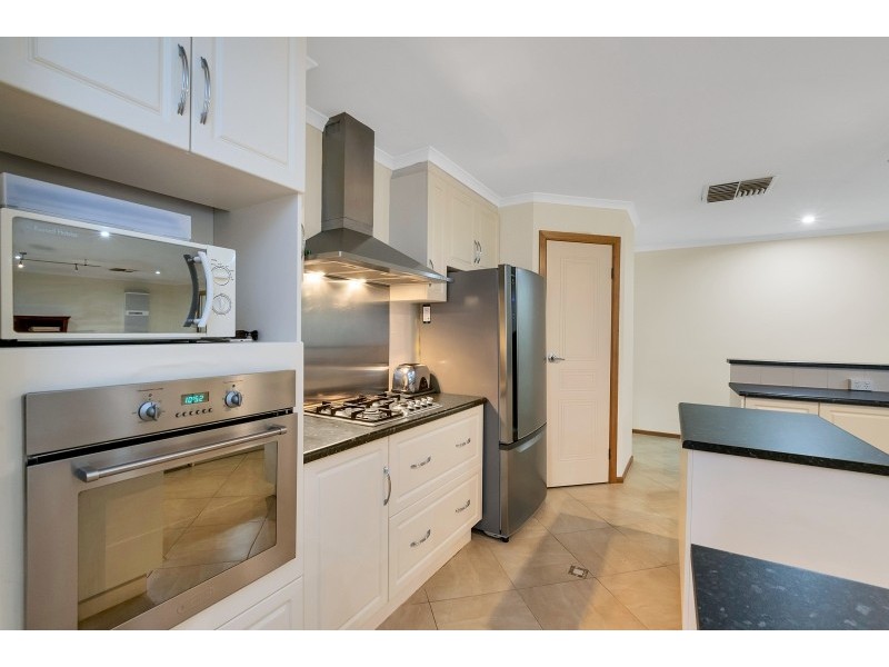 5 WITT WAY, Evanston Park SA 5116
