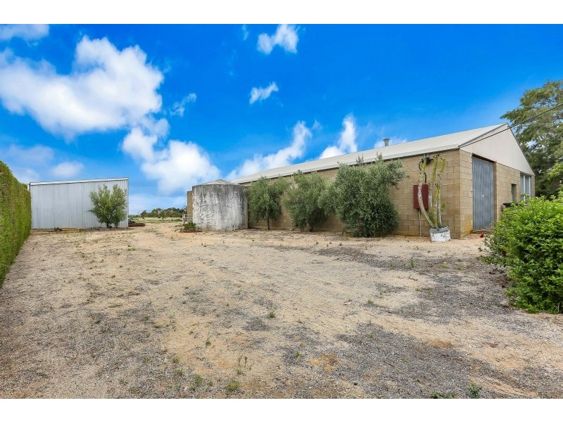 23-25, 27 Yararoo Drive, Port Clinton SA 5570
