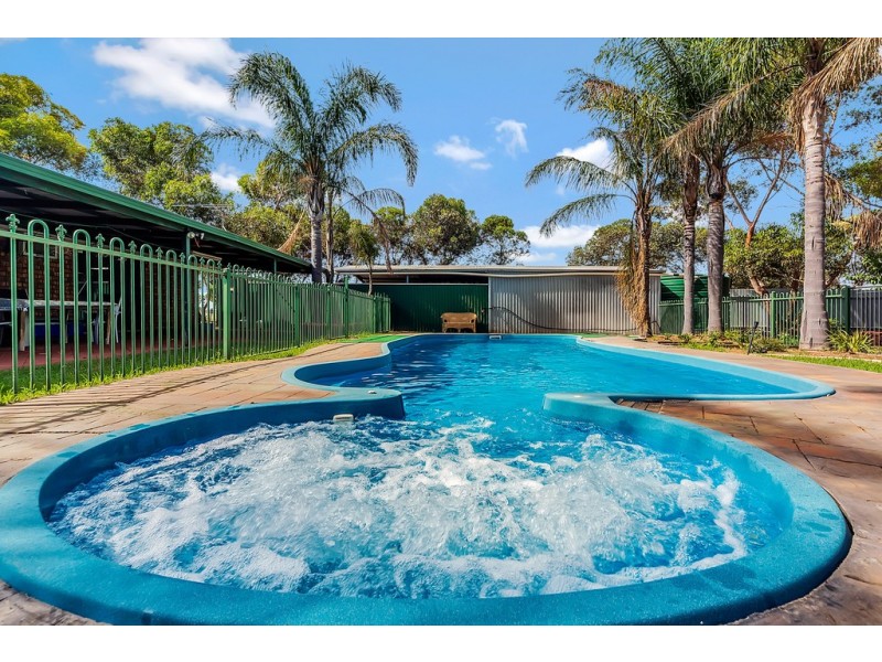 4 RACECOURSE ROAD, Balaklava SA 5461
