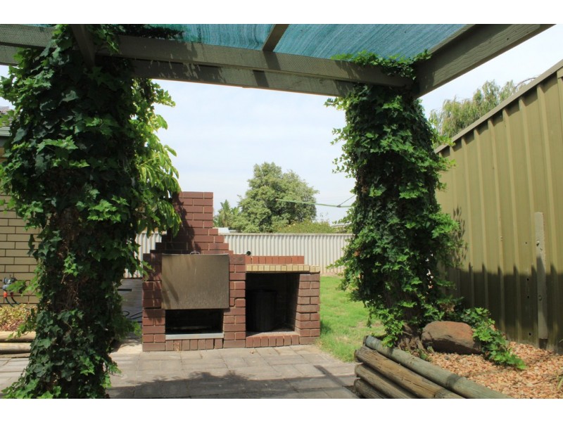 13 AURELIA DRIVE, North Haven SA 5018