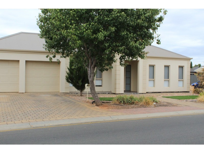 17 LAKESIDE DRIVE, Andrews Farm SA 5114