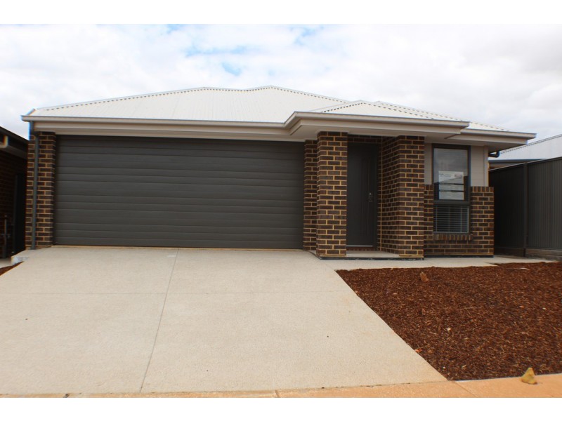 4 Brookfield Court, Blakeview SA 5114