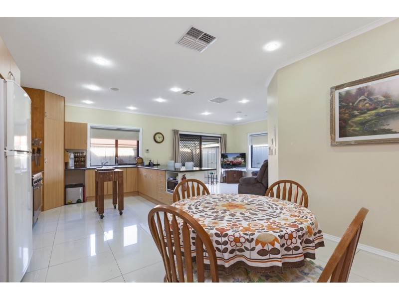 15 TASOS DRIVE, Munno Para West SA 5115