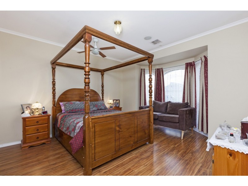 15 TASOS DRIVE, Munno Para West SA 5115