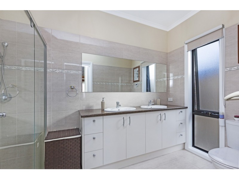 15 TASOS DRIVE, Munno Para West SA 5115