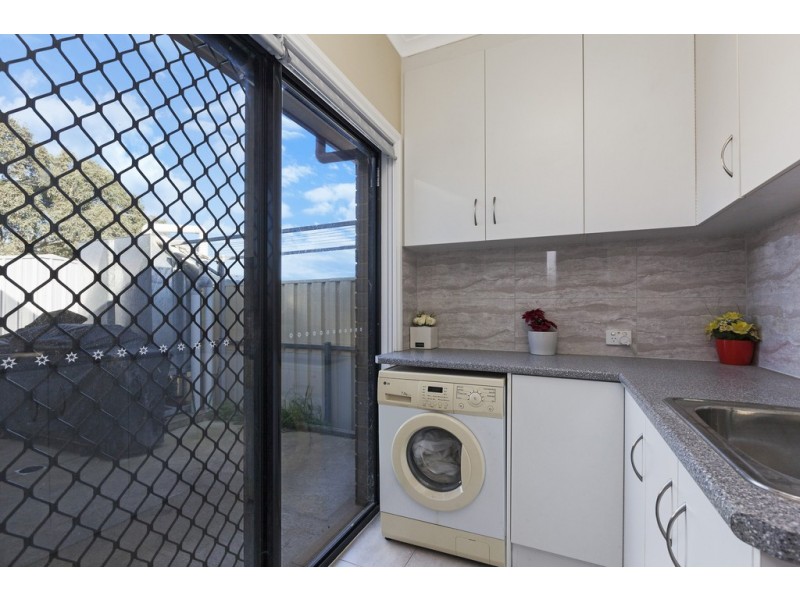 15 TASOS DRIVE, Munno Para West SA 5115