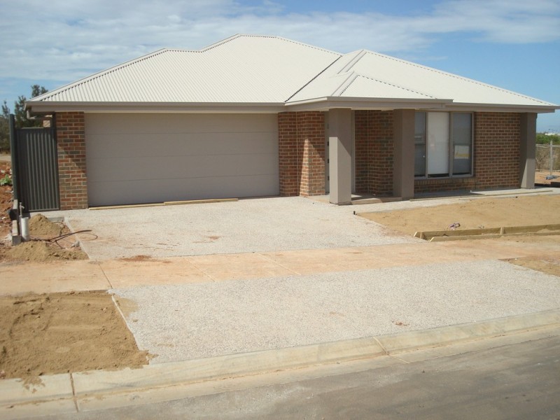 296 Henderson Street, Blakeview SA 5114