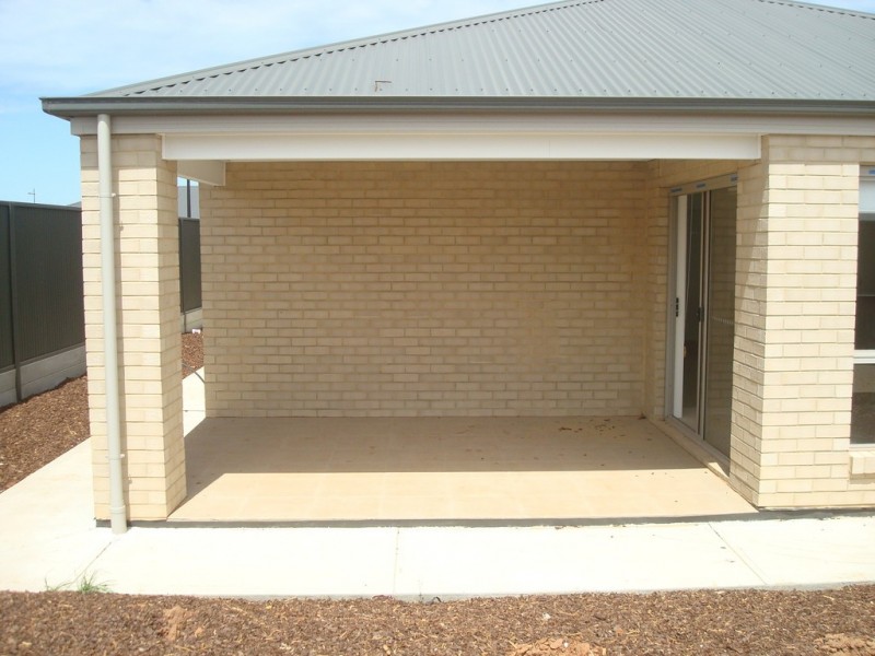 11 Henderson Street, Blakeview SA 5114