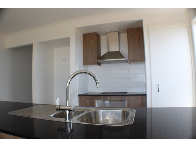 27 Angove, Blakeview SA 5114