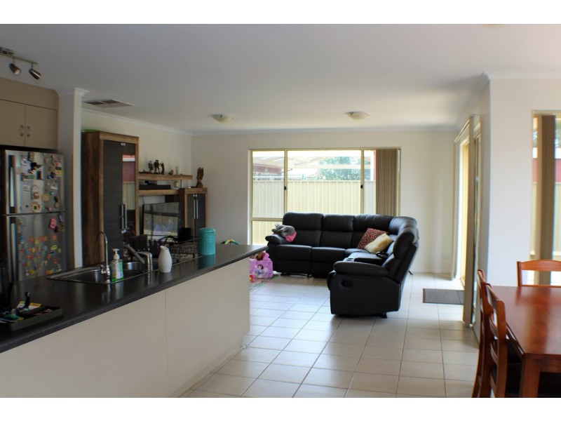 26 BRITHA AVENUE, Evanston SA 5116