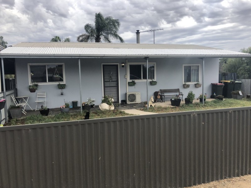 1 FIFTH STREET, Owen SA 5460