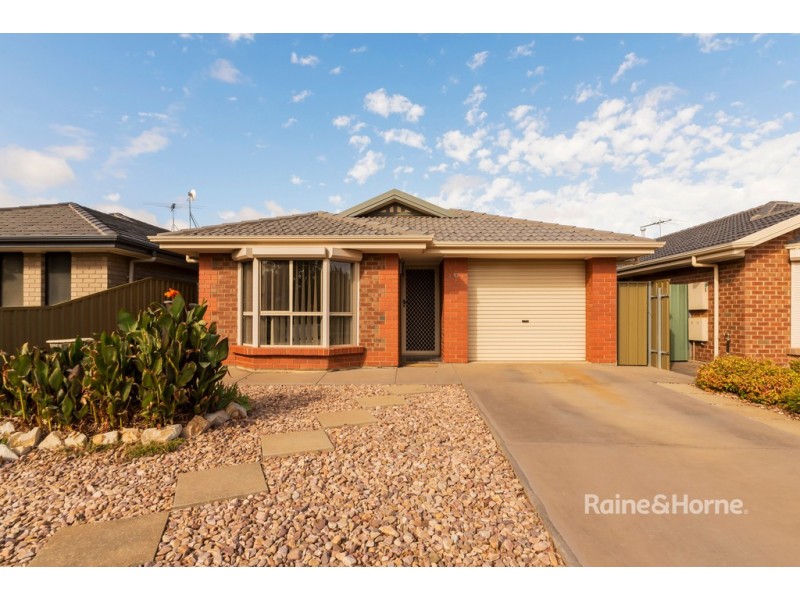 13 MAYFAIR DRIVE, Andrews Farm SA 5114