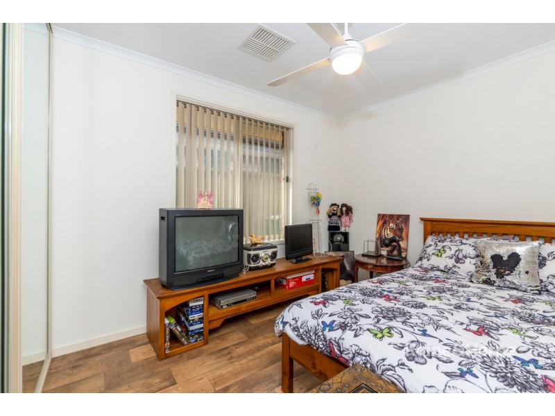 13 MAYFAIR DRIVE, Andrews Farm SA 5114