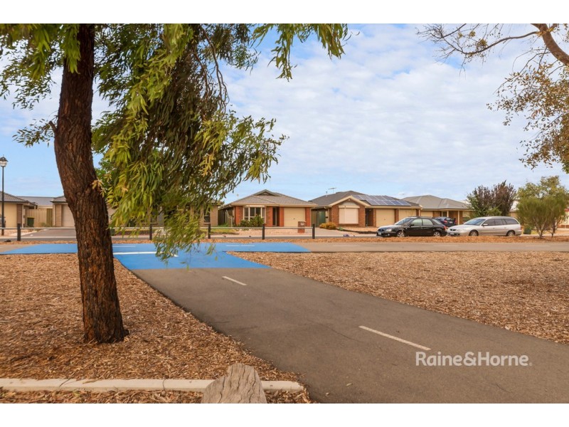 13 MAYFAIR DRIVE, Andrews Farm SA 5114