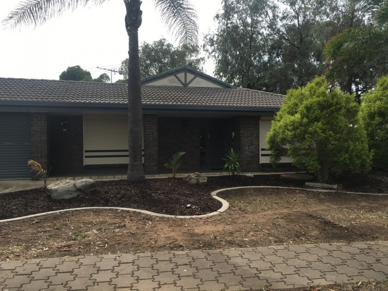 74 Magdalena Cres, Paralowie SA 5108