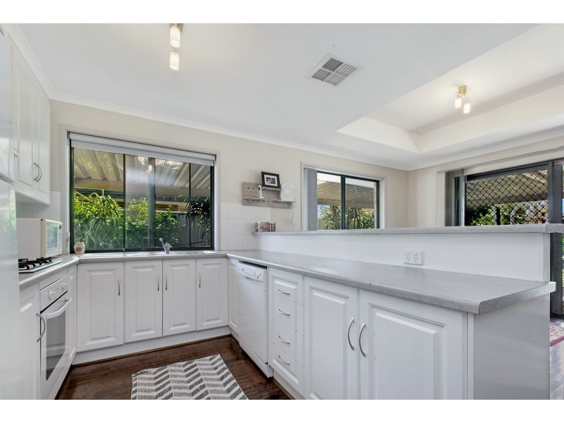 12 McGonigal Drive, Willaston SA 5118