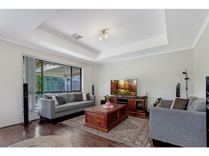 12 McGonigal Drive, Willaston SA 5118