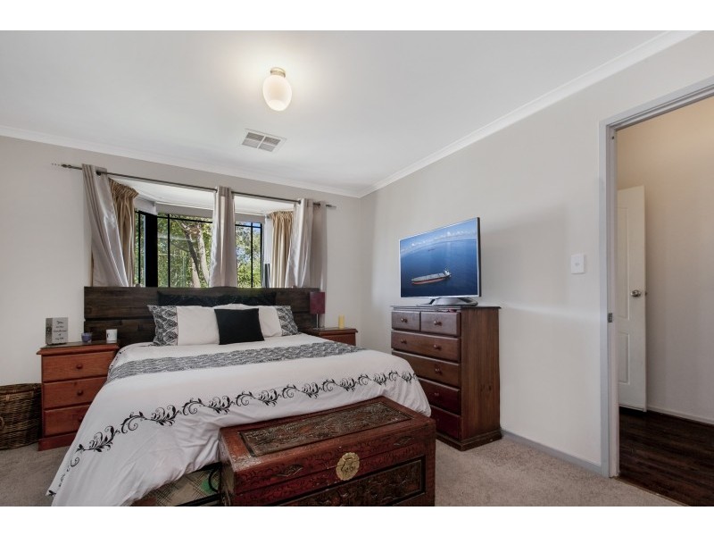 12 McGonigal Drive, Willaston SA 5118