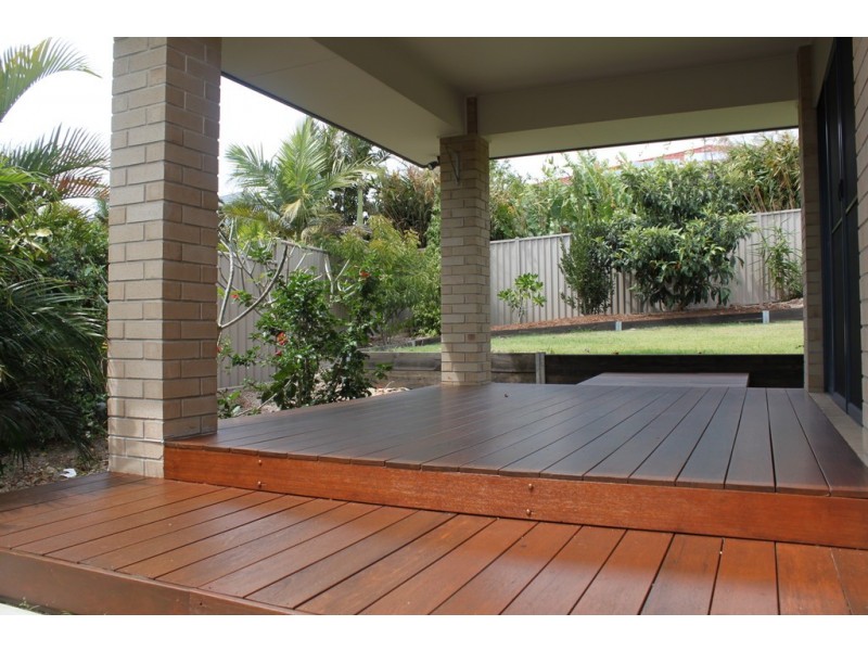 27 LENNOX CIRCUIT, Pottsville NSW 2489