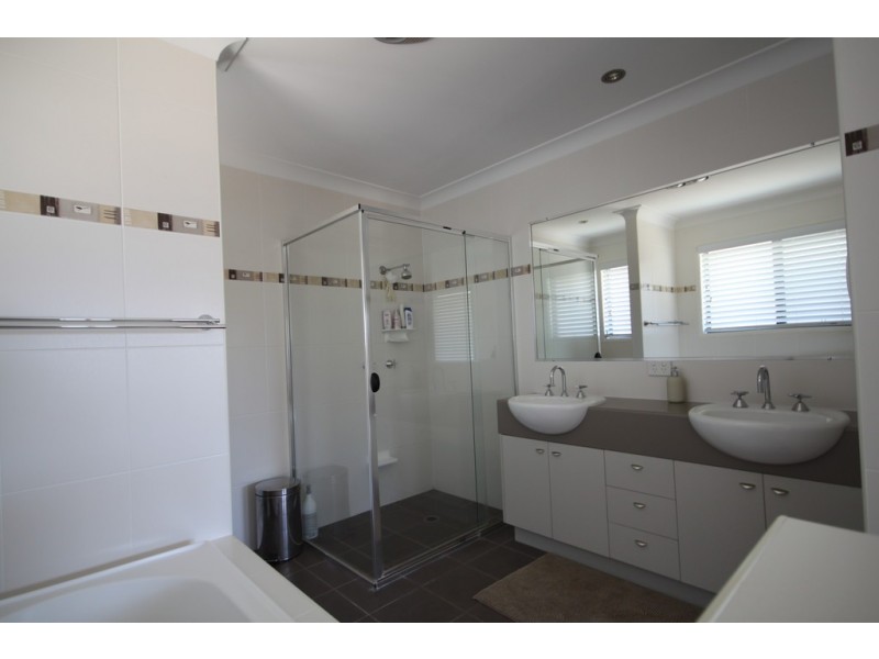 140 Overall Drive, Pottsville NSW 2489