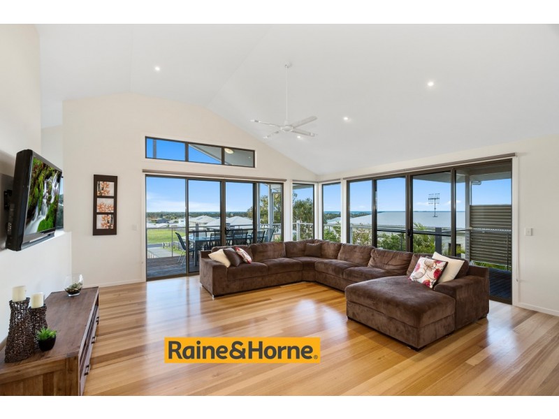 13 Woodfull Crescent, Pottsville NSW 2489