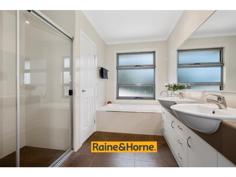 13 Woodfull Crescent, Pottsville NSW 2489