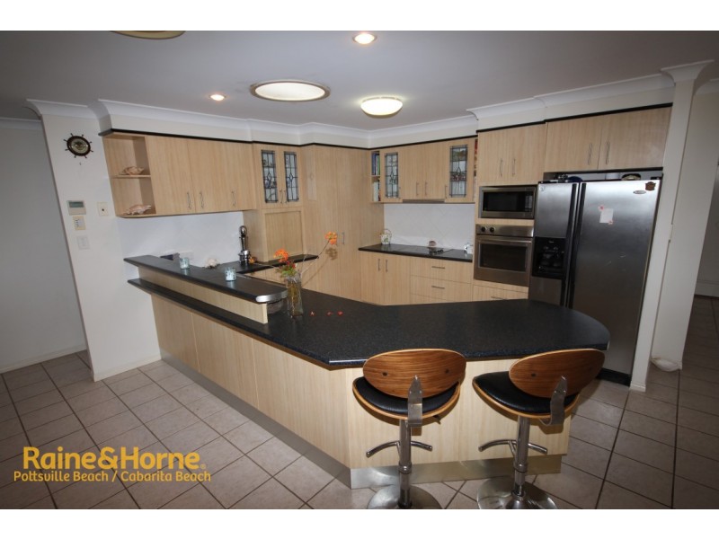 33 Border Crescent, Pottsville NSW 2489