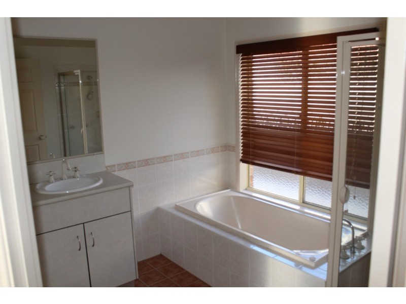 4 Yamba Street, Pottsville NSW 2489