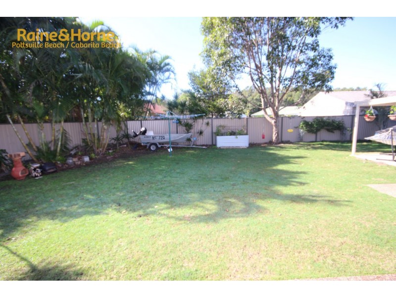 10 Miller Place, Pottsville NSW 2489