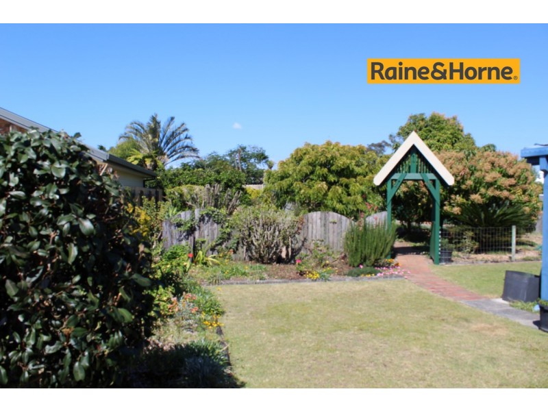 35 Royal Drive, Pottsville NSW 2489