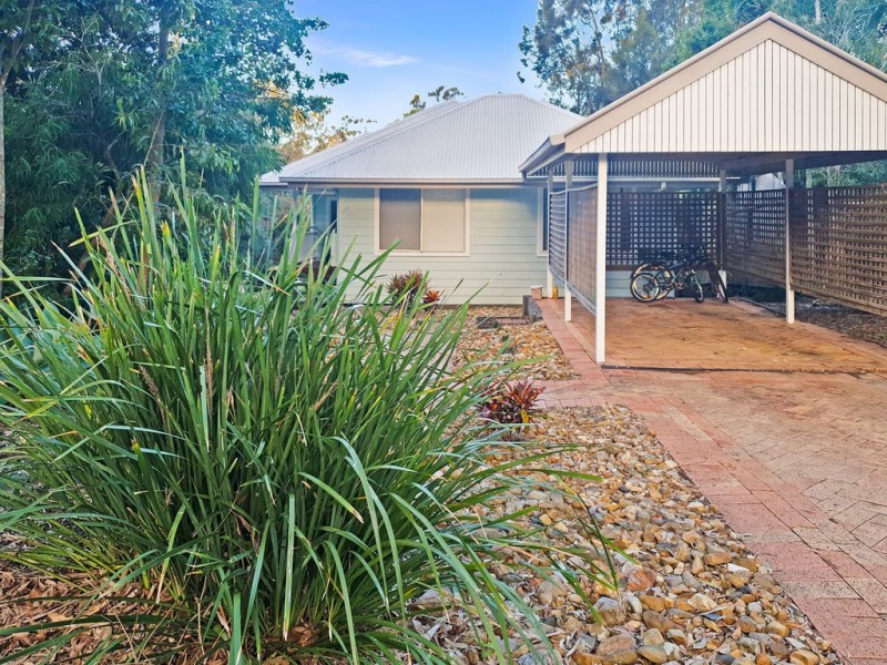 11 Flintwood Street, Pottsville NSW 2489