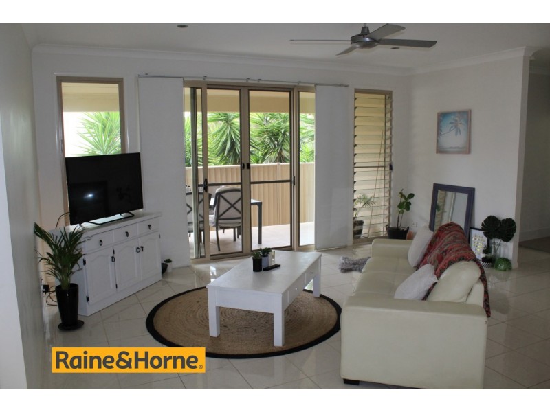 2/27 Newcastle Drive, Pottsville NSW 2489