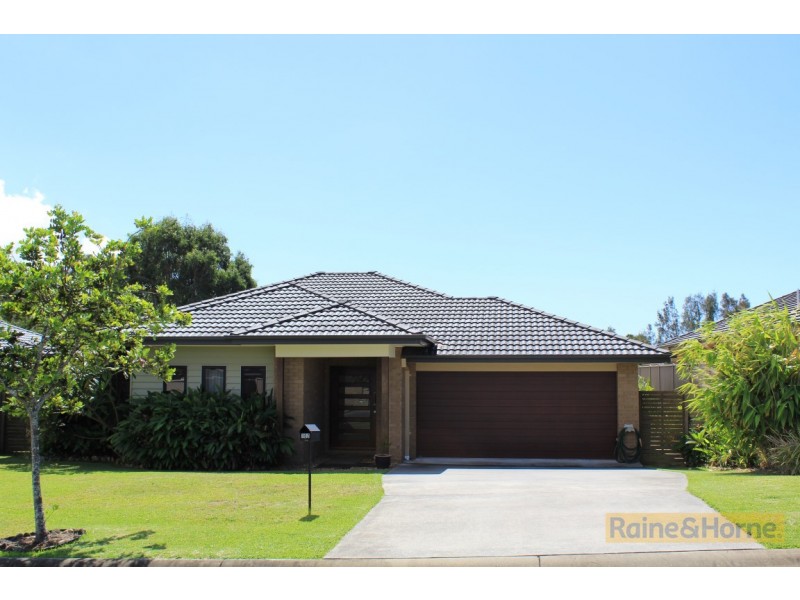 107 Newcastle Drive, Pottsville NSW 2489