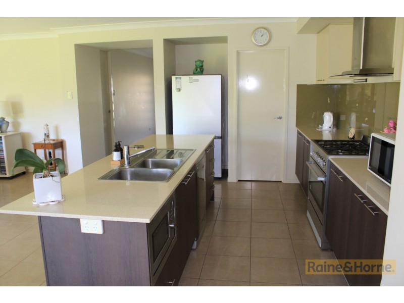 107 Newcastle Drive, Pottsville NSW 2489