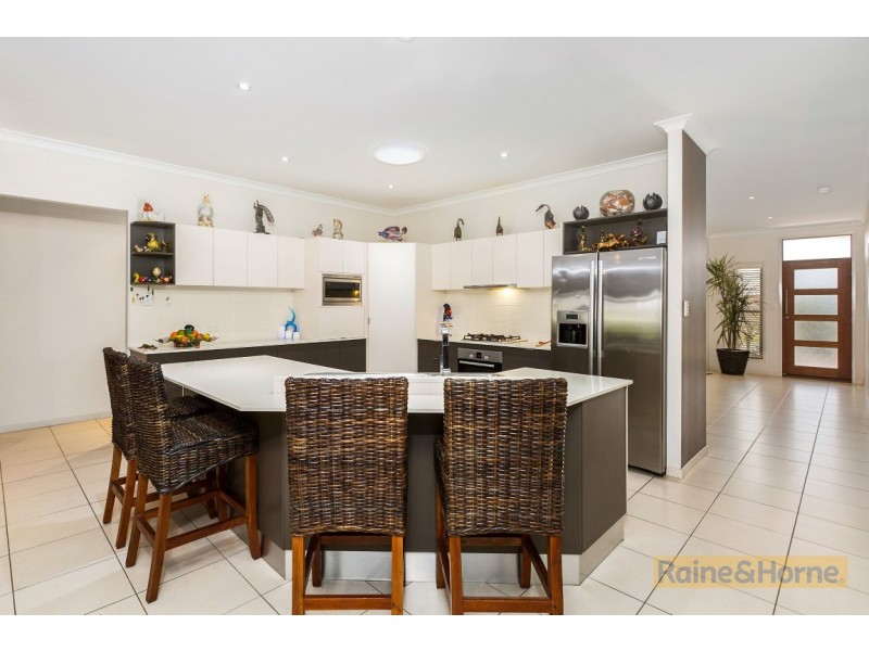 5 Woodfull Crescent, Pottsville NSW 2489