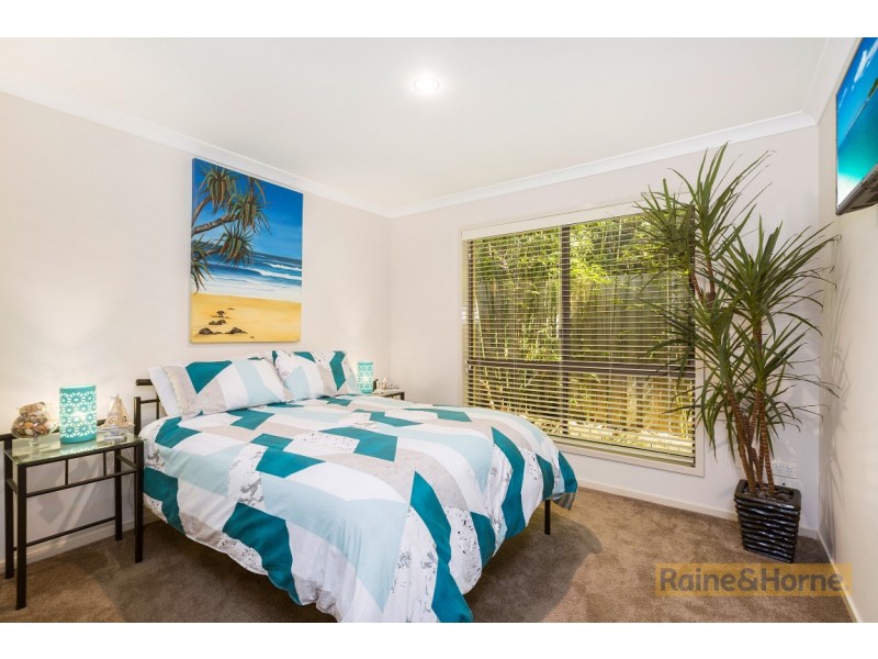 5 Woodfull Crescent, Pottsville NSW 2489