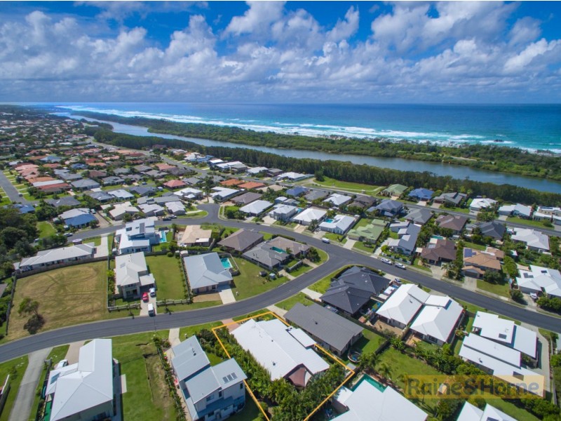 5 Woodfull Crescent, Pottsville NSW 2489