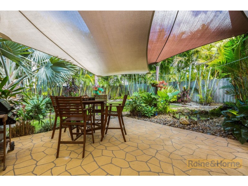 5 Woodfull Crescent, Pottsville NSW 2489