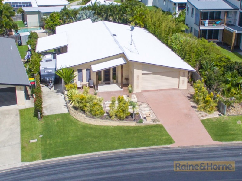 5 Woodfull Crescent, Pottsville NSW 2489 Floorplan