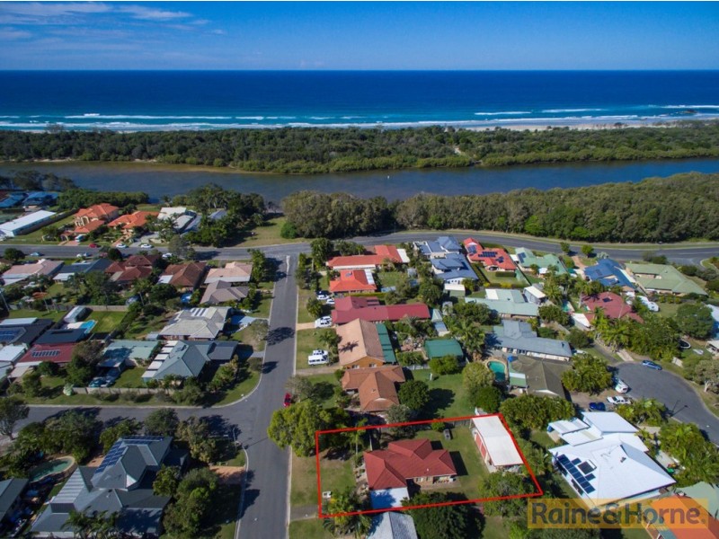 12 Buckingham Drive, Pottsville NSW 2489